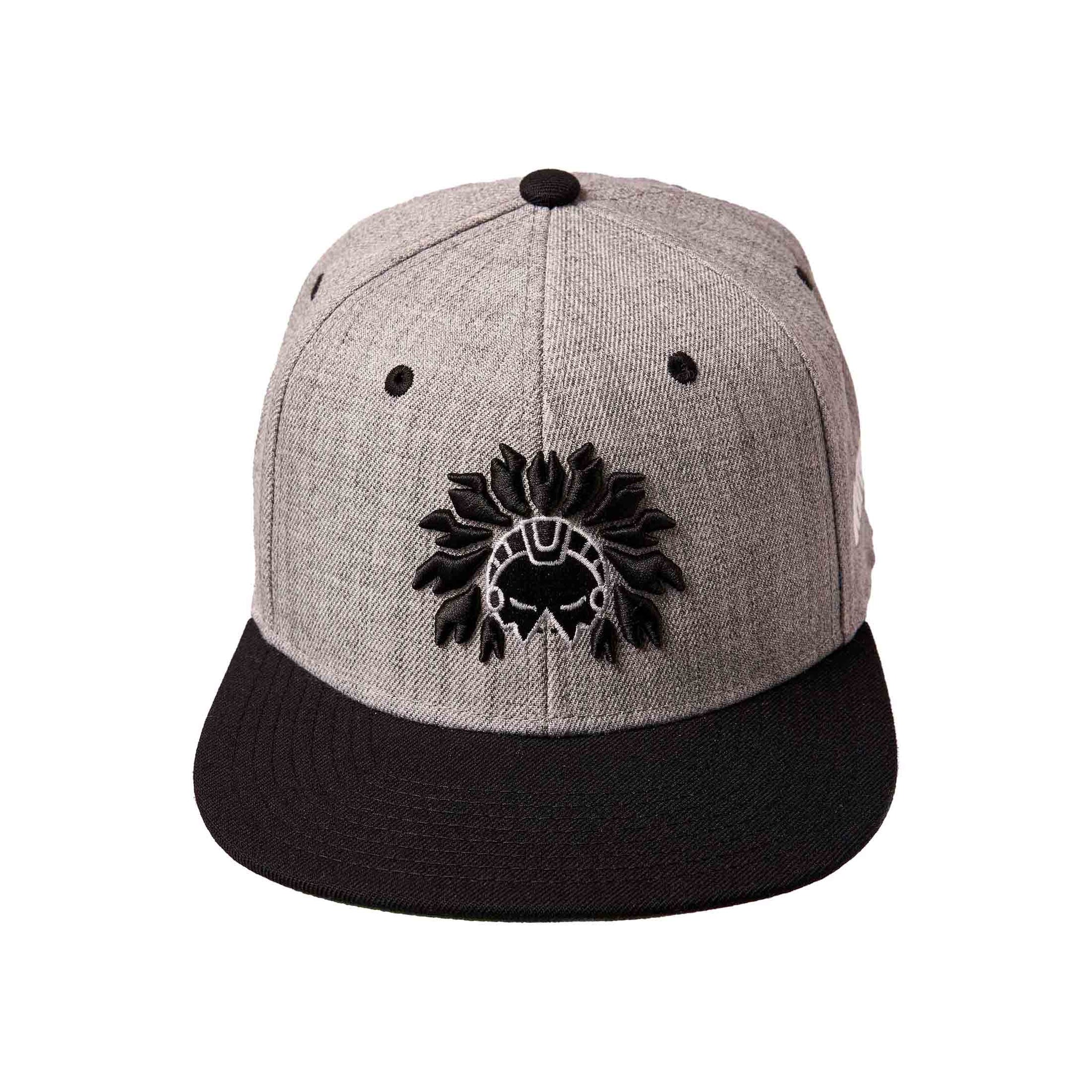 Gorra Tanke color Gris con Negro - Logo Negro