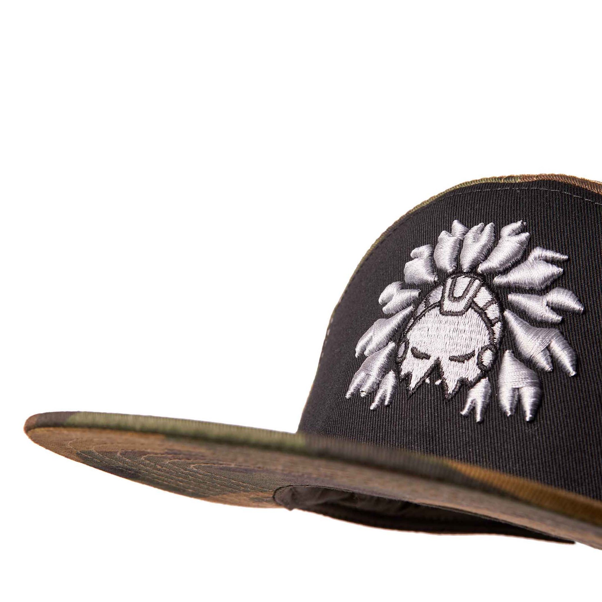 Gorra Foxtrot frente Negro con Diseño Militar - Logo Plata