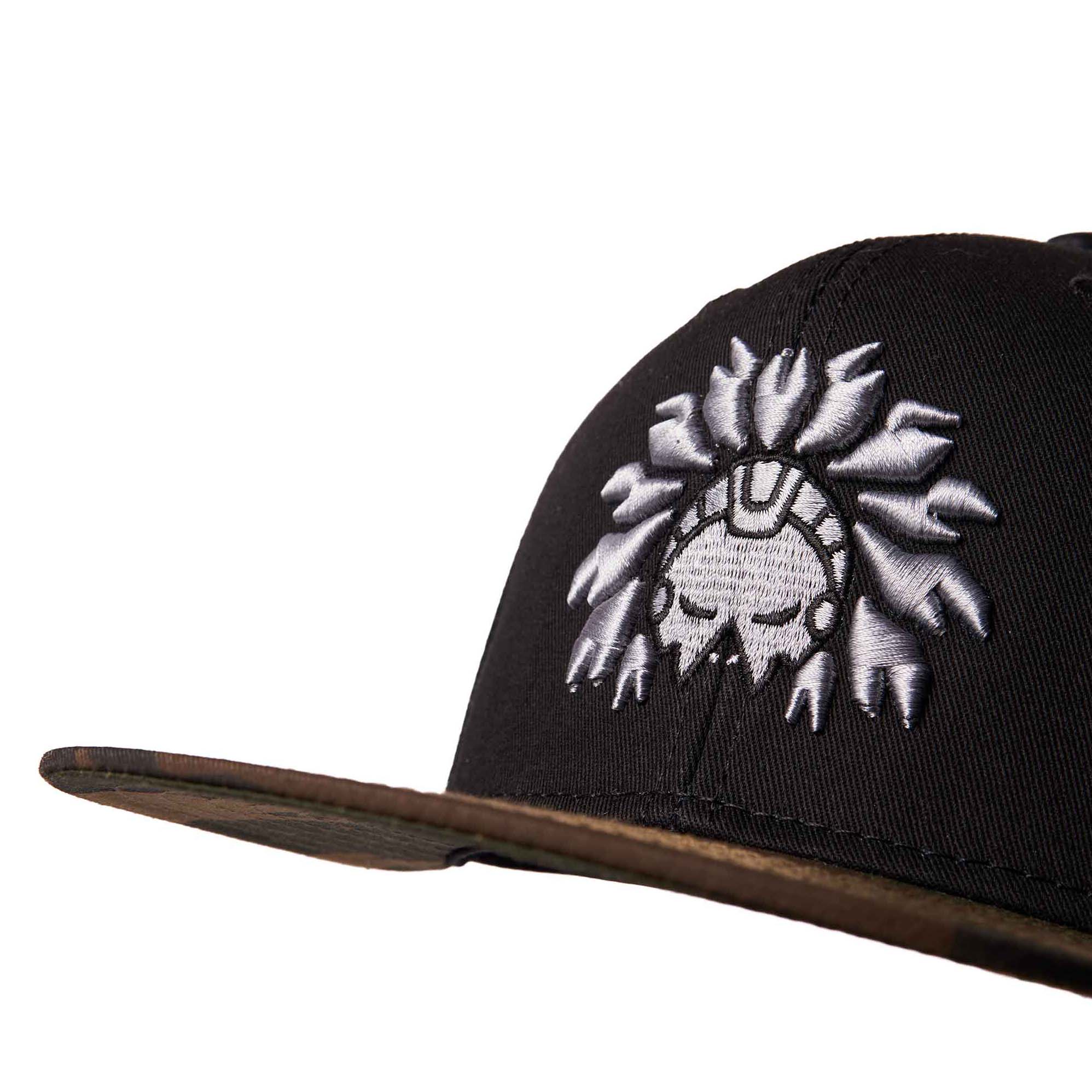 Gorra Foxtrot Negra con Visera Militar - Logo Plata